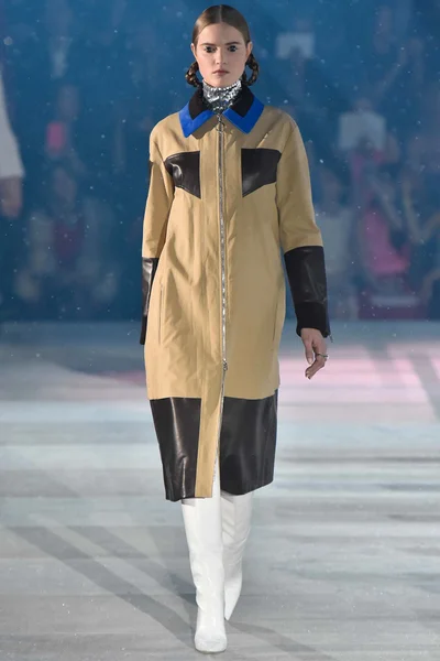 Look 42